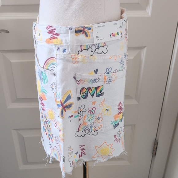 AMERICAN EAGLE Denim Mini Skirt Pride Rainbow Accents High Waist Size 10 NWT - Picture 4 of 12